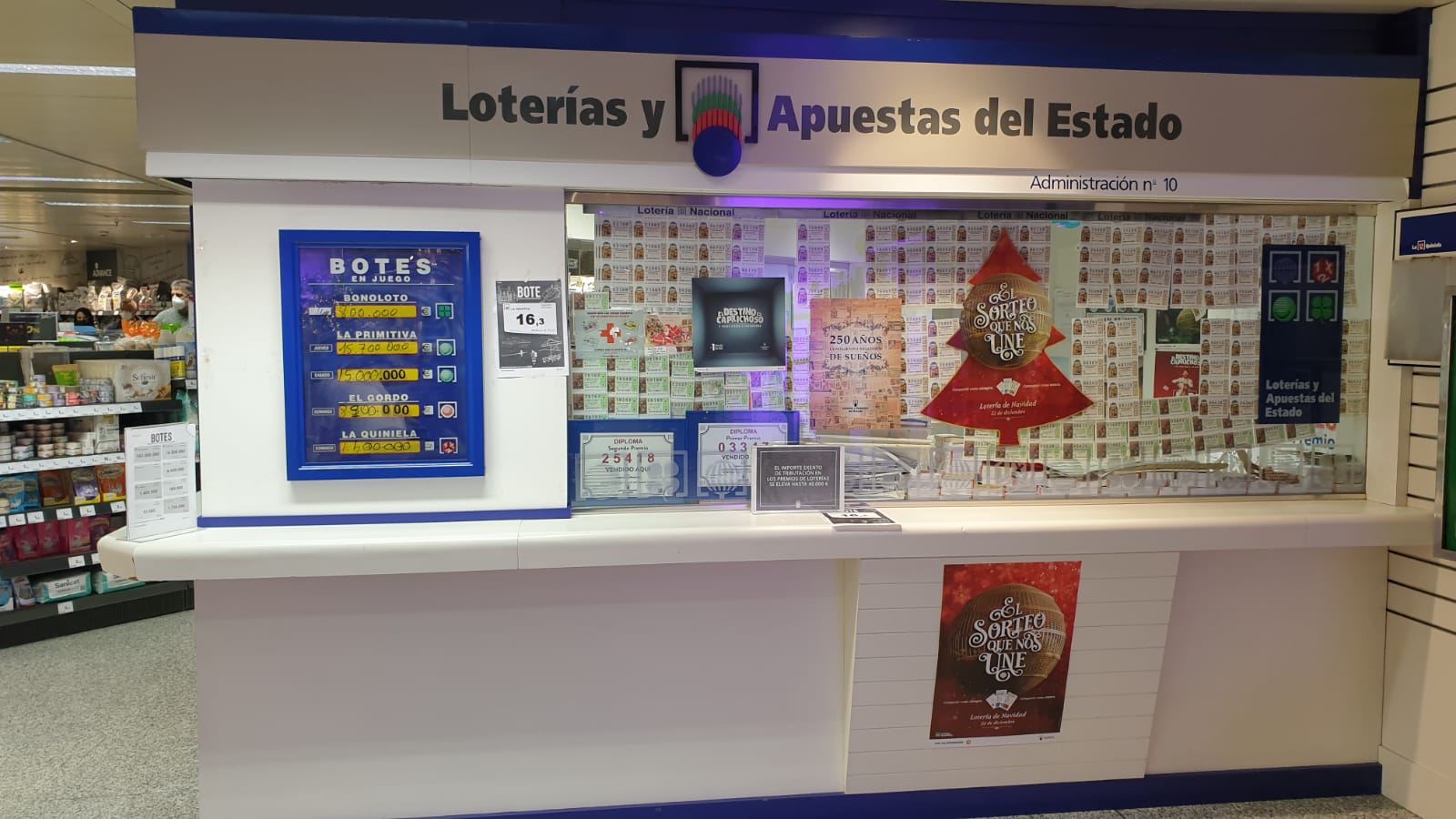 El primer premio del Niño deja dinero en Algeciras