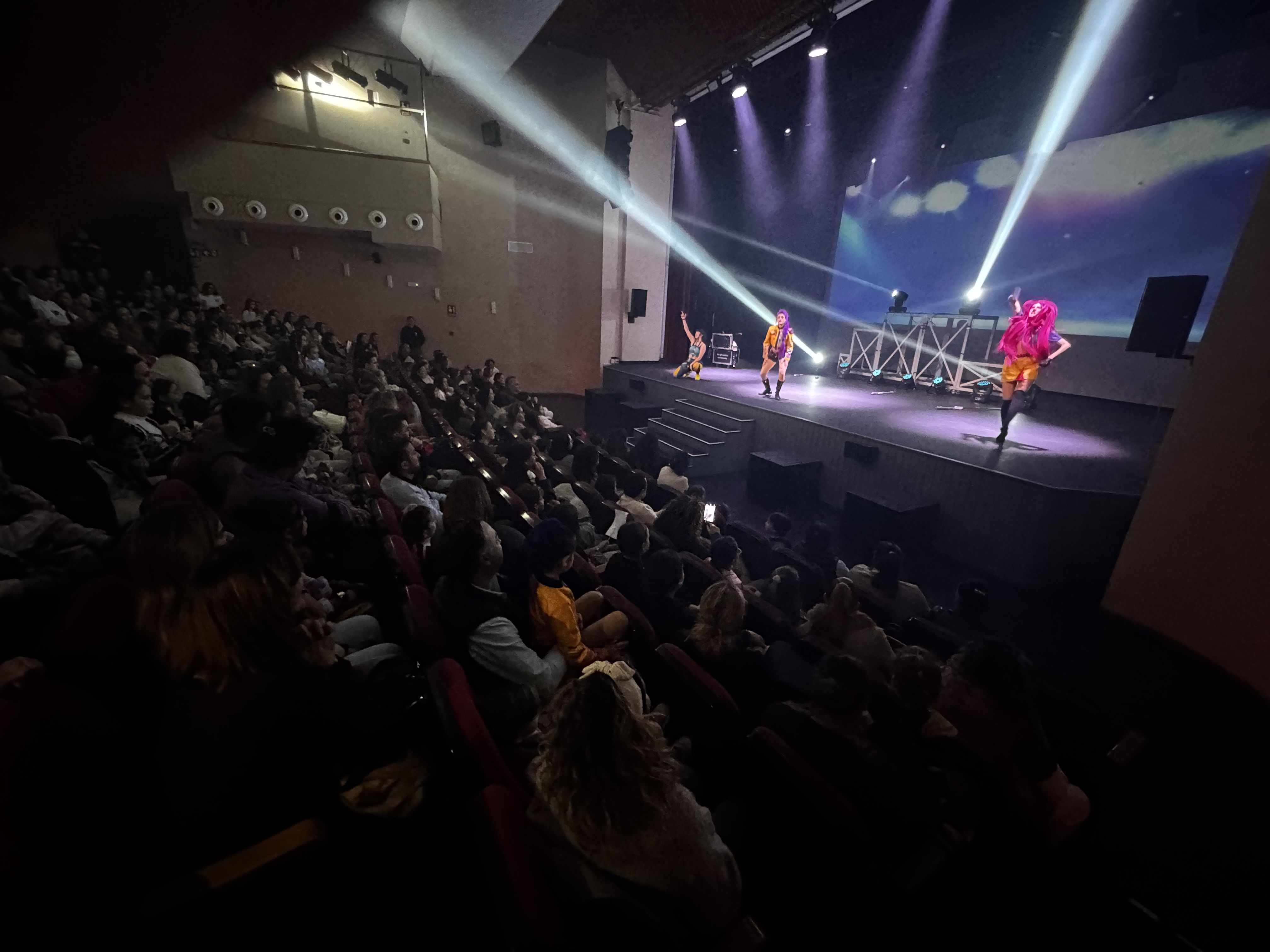 Las Guerrera K-Pop llenan tres veces el Galiardo