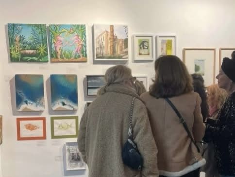 La última edición de Regalarte registra casi 2.000 visitas y cerca de la mitad de las obras vendidas