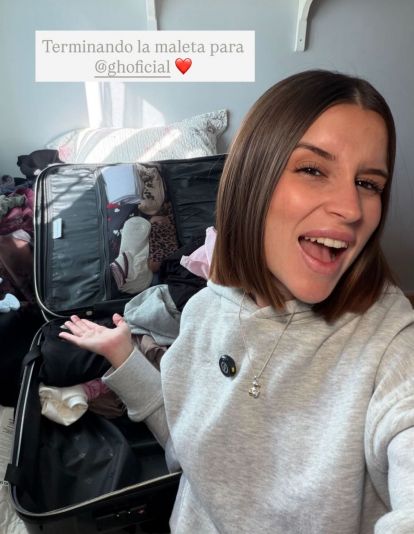 La algecireña Sandra Barrios ultima su maleta para entrar a GH Dúo esta noche.