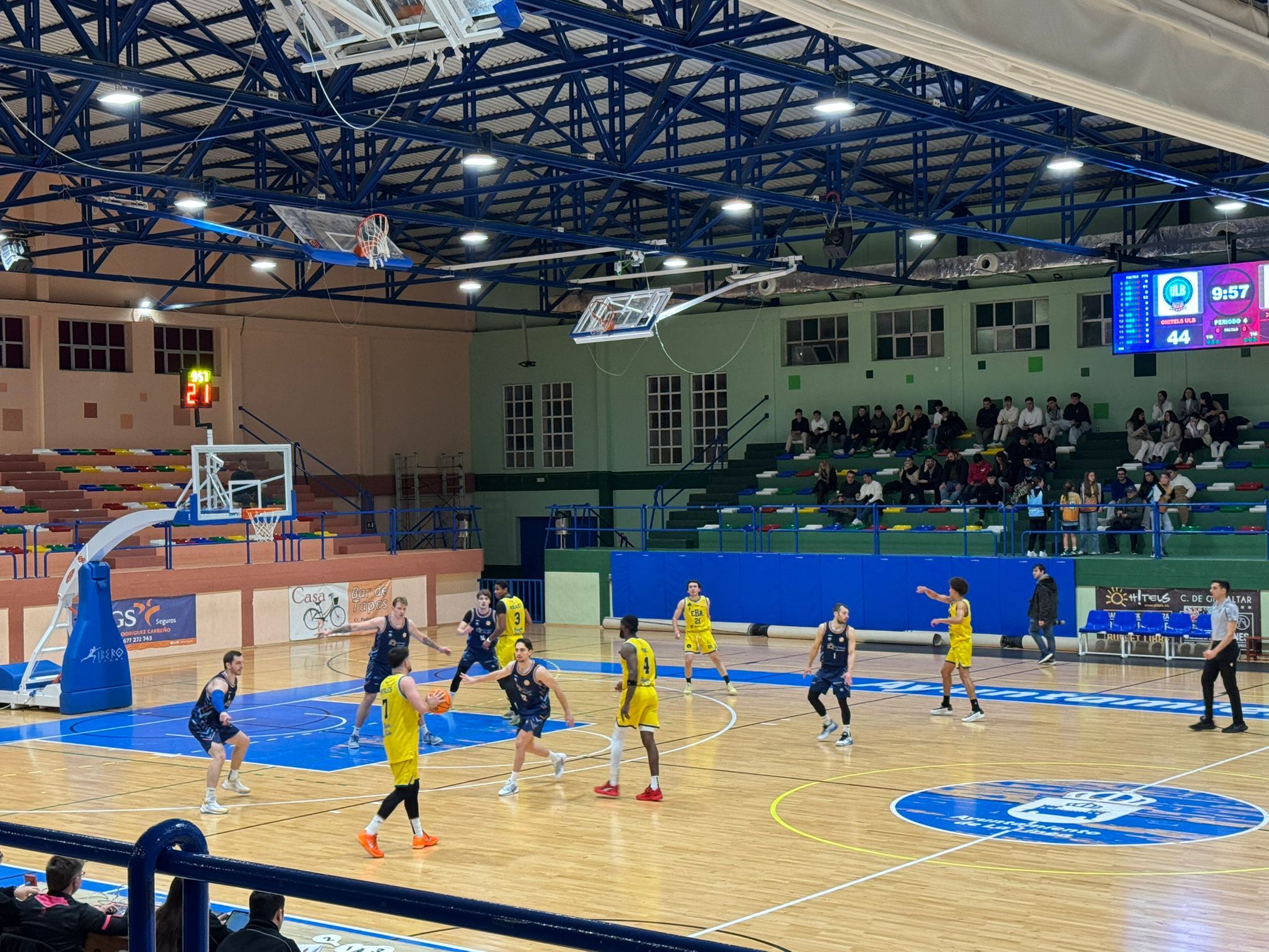 (65-102) El Club Baloncesto Algeciras pasa por encima a la Unión Linense en el derbi comarcal
