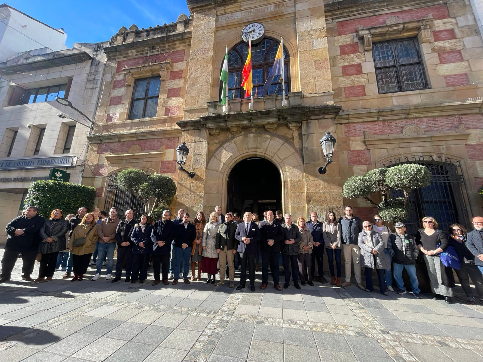 El Campo de Gibraltar guarda minutos de silencio por la tragedia ferroviaria en Córdoba. Foto: S.F. / 8Directo