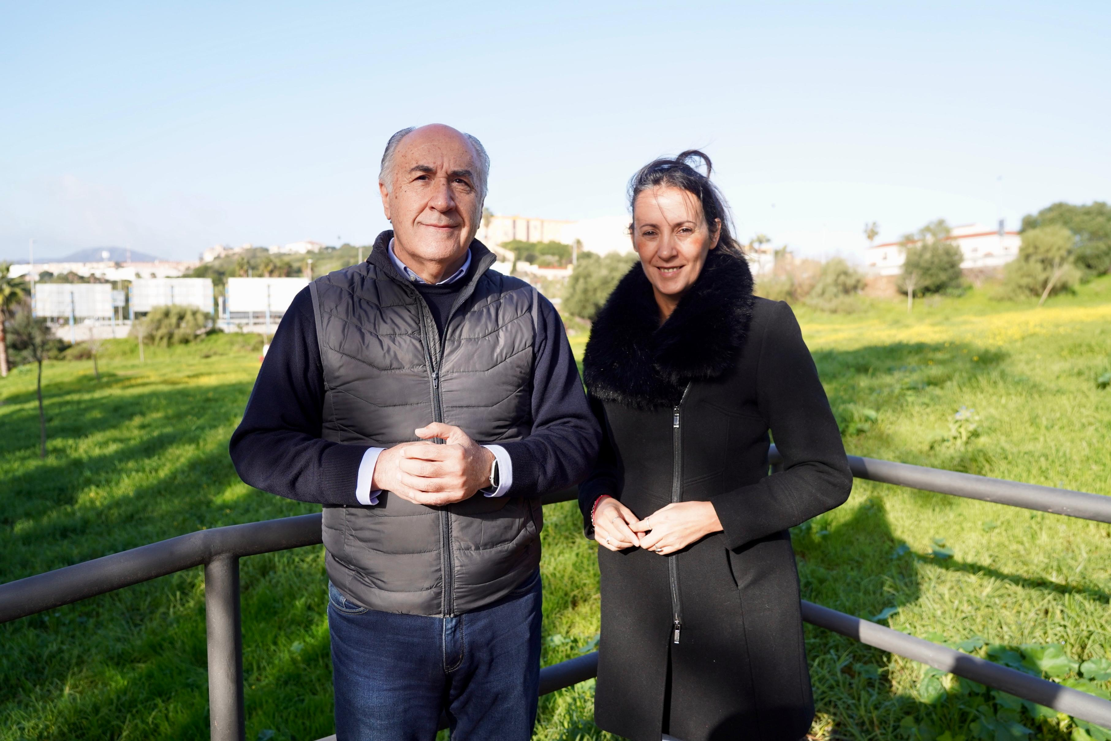 Landaluce en los terrenos en los que se ubicará el Centro de Día. En Algeciras, a domingo 25 de enero de 2026