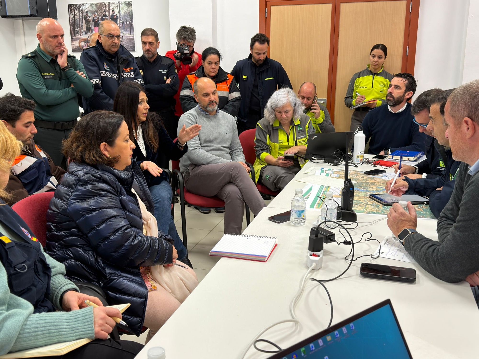 El embalse de Charco Redondo abre el desagüe de fondo al alcanzar el 99,5 % de su capacidad