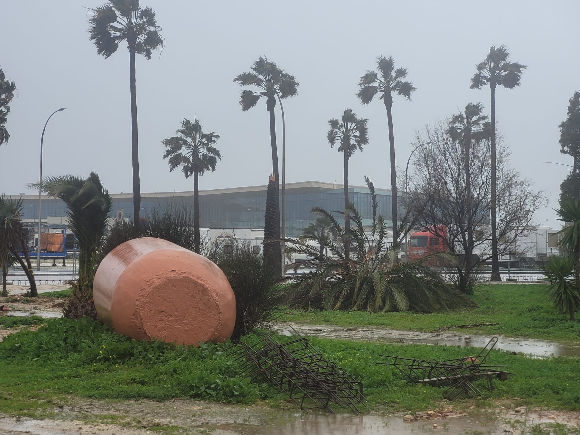 La Línea reabre los jardines Saccone e instalaciones culturales y deportivas tras el paso del temporal