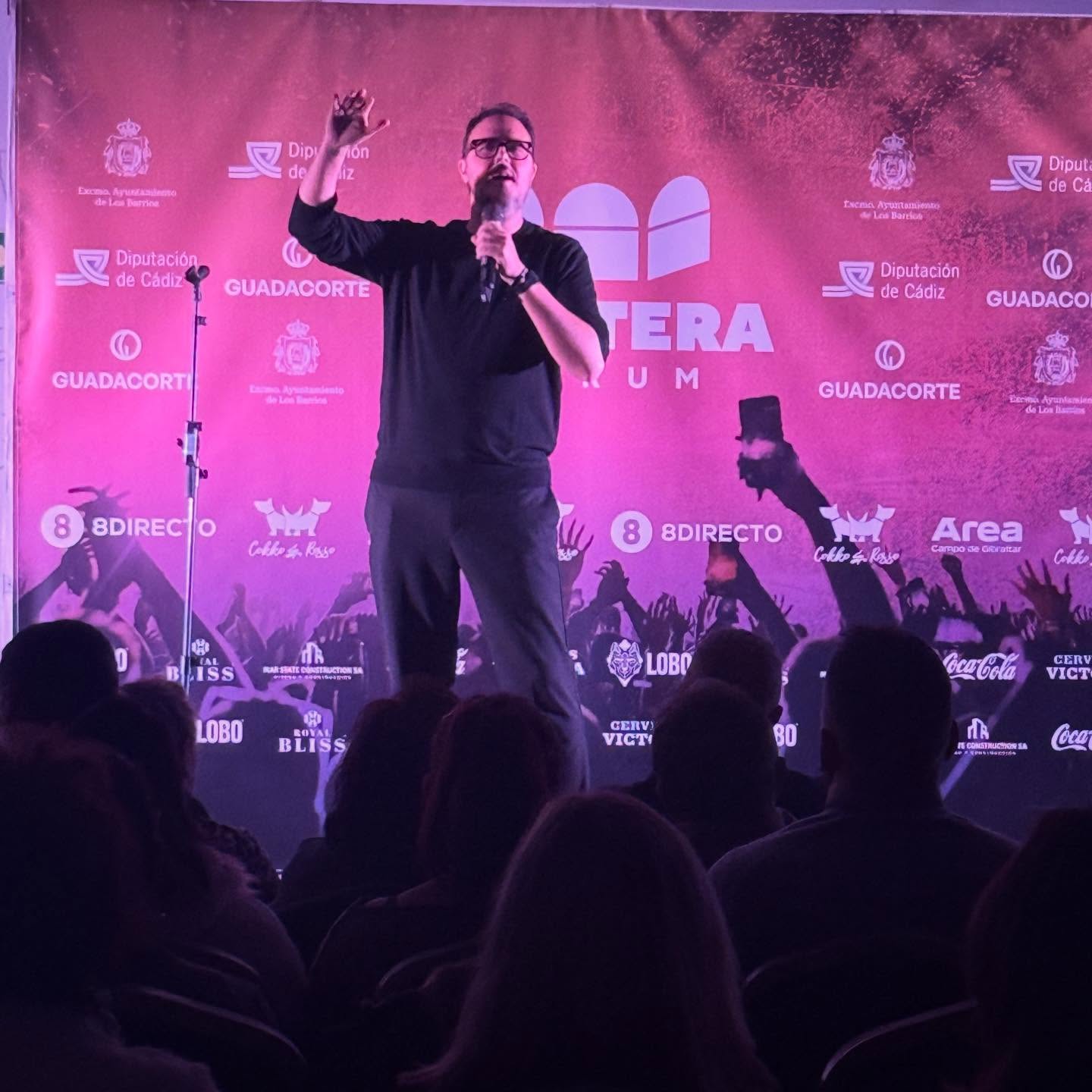 Cuatro humoristas llenan de risas Montera Forum 