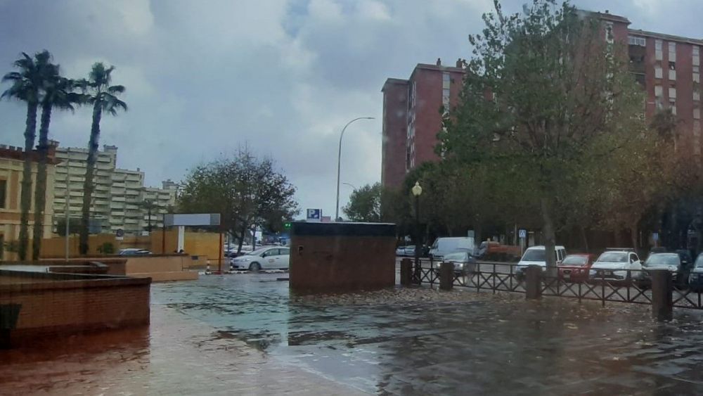 La Línea activa el Plan Local de Emergencias y cierra las instalaciones municipales por el temporal