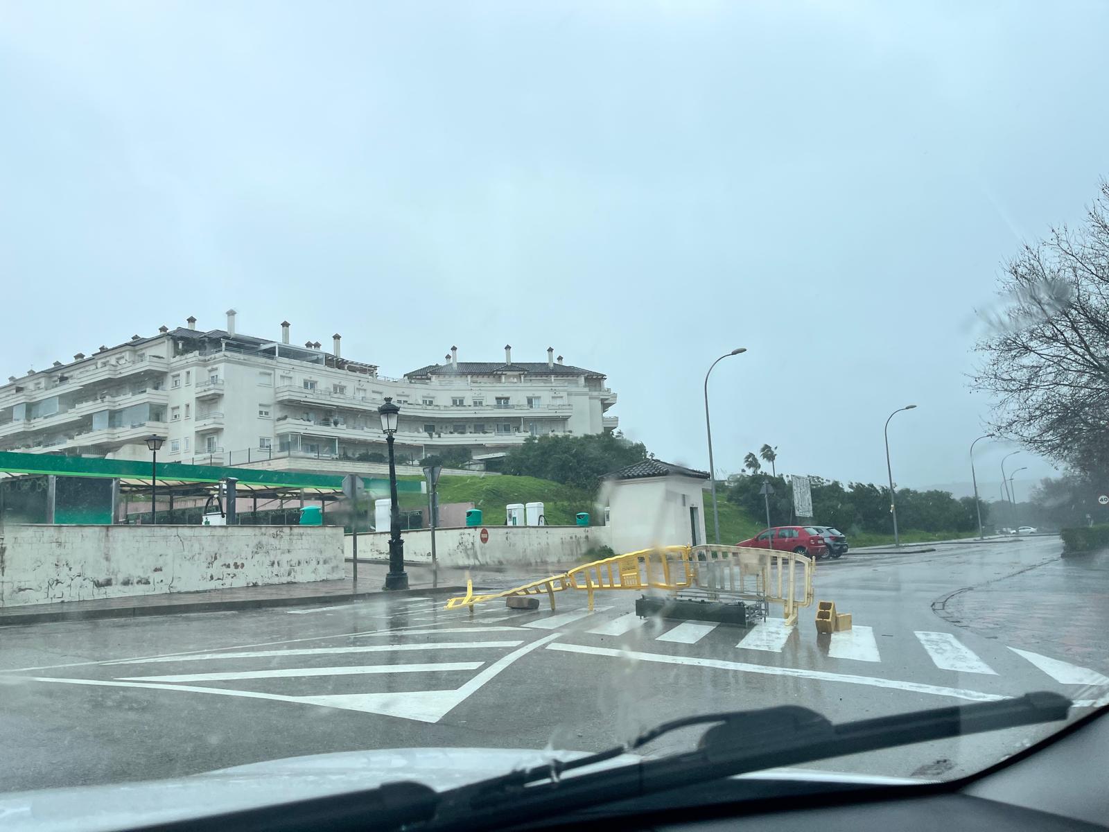Los Barrios restablece este jueves el bus urbano y mantiene cerradas instalaciones municipales