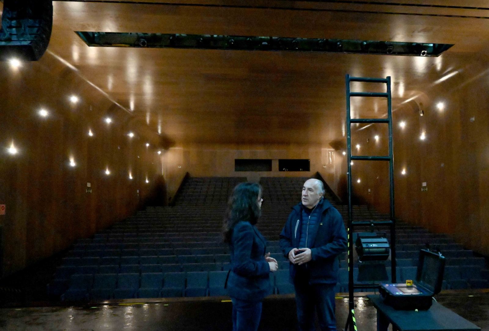 El Ayuntamiento acomete obras de urgencias para solucionar las filtraciones en el Teatro Florida