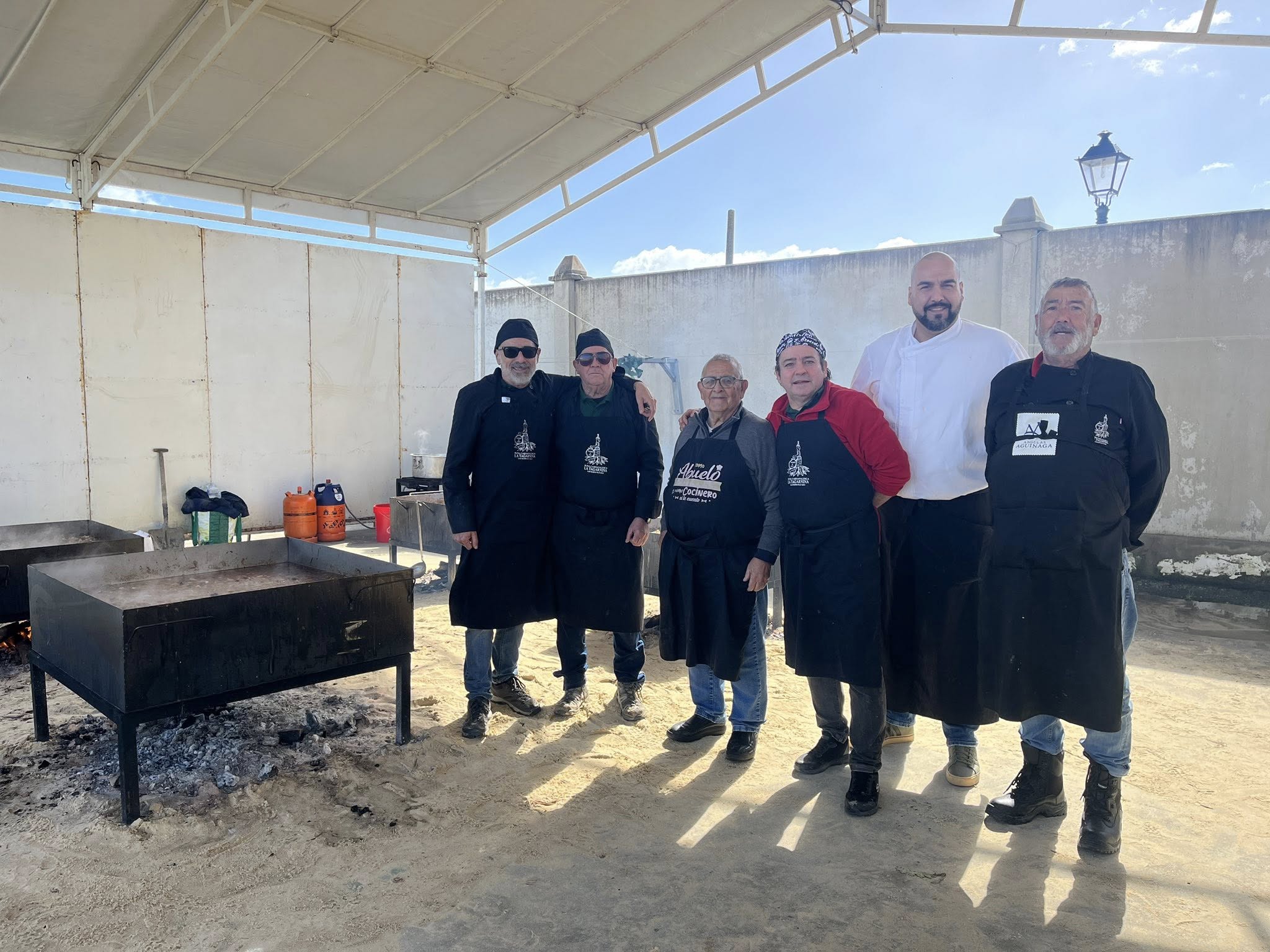 Los Barrios se alimenta de coplas y potaje en la XXXIV Tagarninada Popular