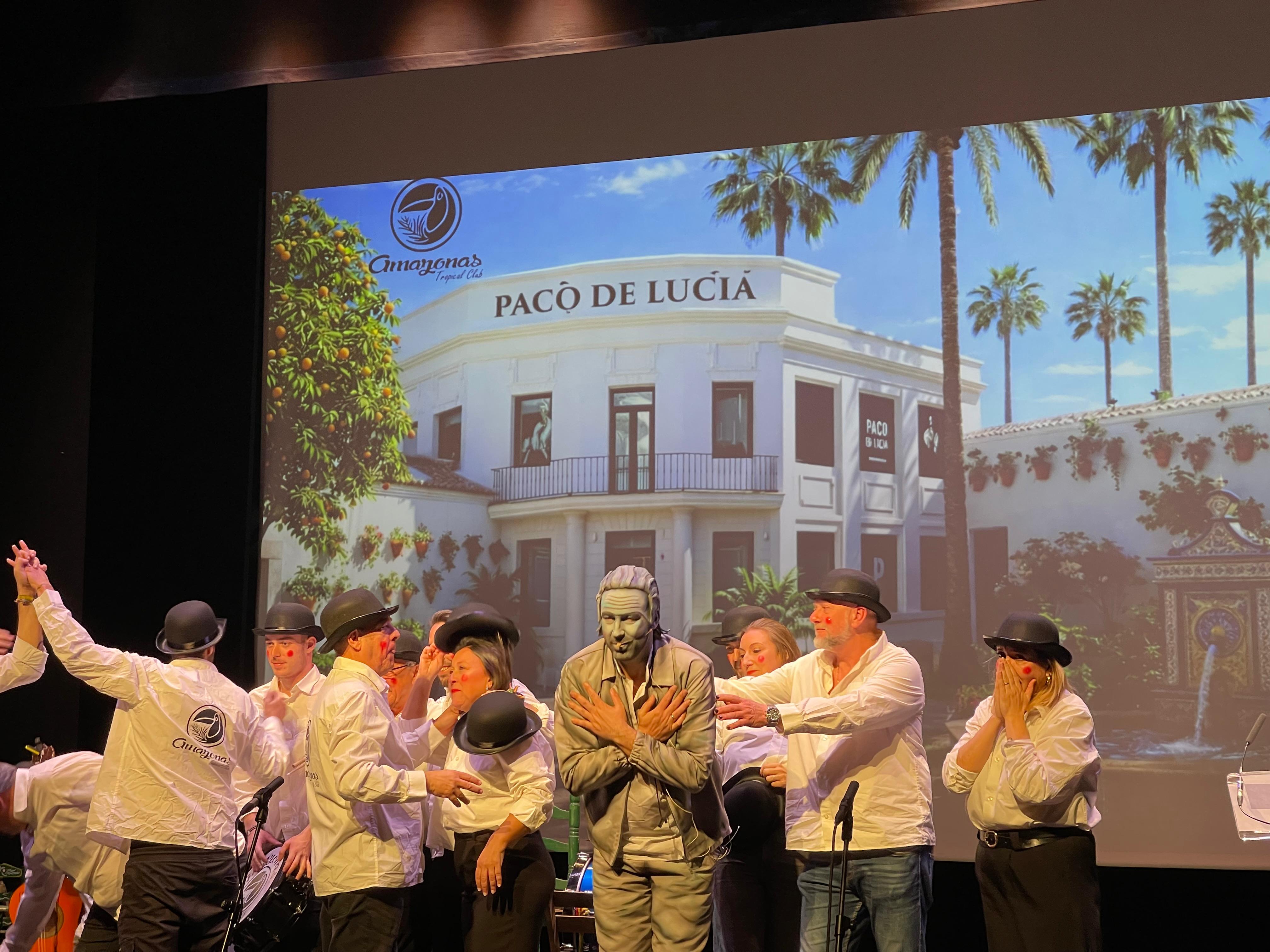 Un pregón con alma de guitarra y memoria de Carnaval. Foto: S.F. / 8Directo Un pregón con alma de guitarra y memoria de Carnaval. Foto: S.F. / 8Directo