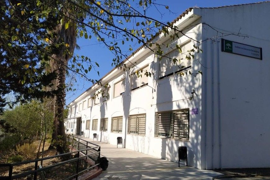 La Junta repara las cubiertas del IES Hozgarganta de Jimena tras los daños causados por las borrascas La Junta repara las cubiertas del IES Hozgarganta de Jimena tras los daños causados por las borrascas