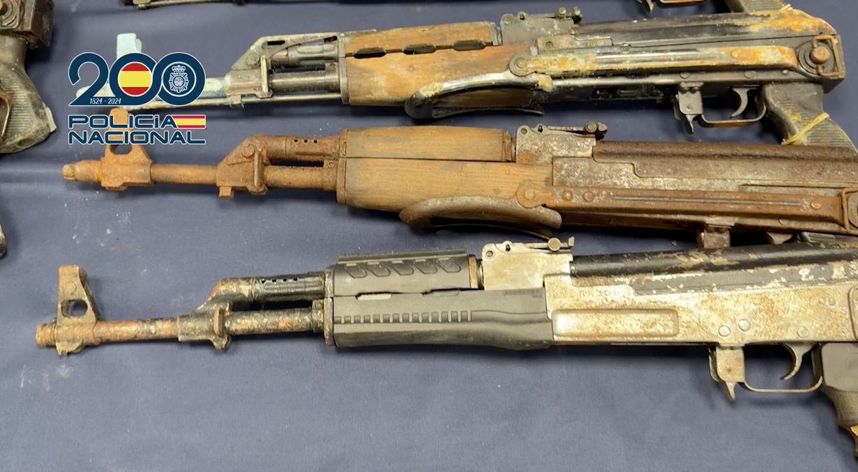La Policía incauta armas de guerra para custodiar droga en Algeciras La Policía incauta armas de guerra para custodiar droga en Algeciras