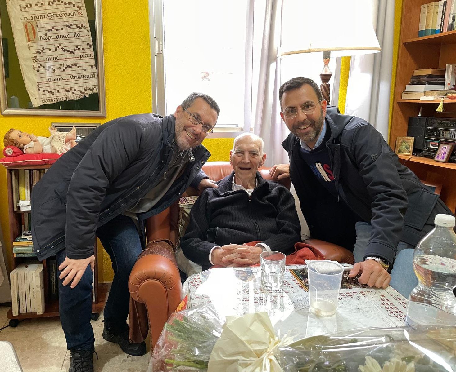 El Padre Junco cumple 100 años El Padre Junco cumple 100 años