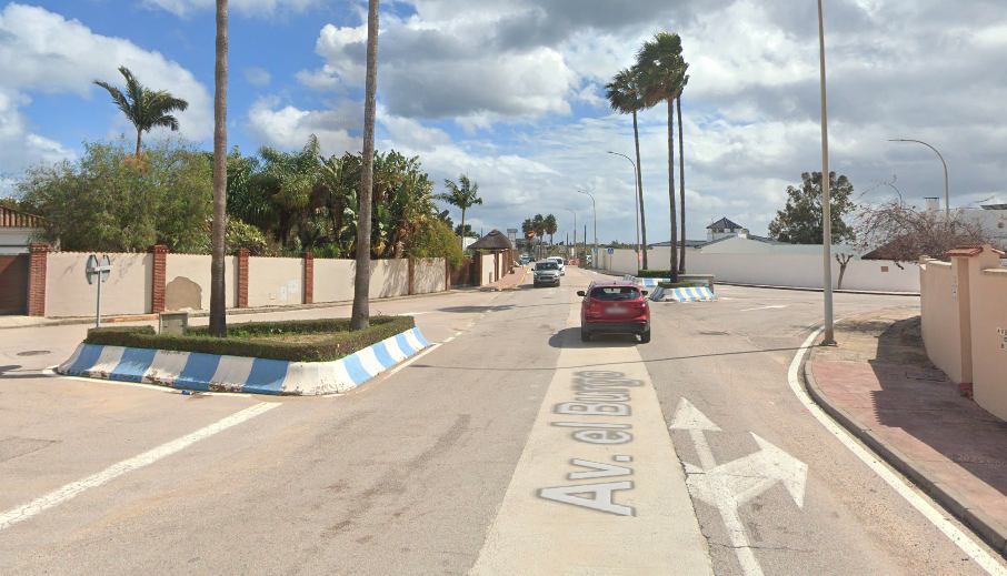 La avenida del Burgo, en La Línea. Una de las zonas donde actuarán en las obras de asfaltado. Las obras de asfaltado en Santa Margarita y Venta Melchor de La Línea, aplazadas hasta el 23 de marzo La avenida del Burgo, en La Línea. Una de las zonas donde actuarán en las obras de asfaltado. Las obras de asfaltado en Santa Margarita y Venta Melchor de La Línea, aplazadas hasta el 23 de marzo