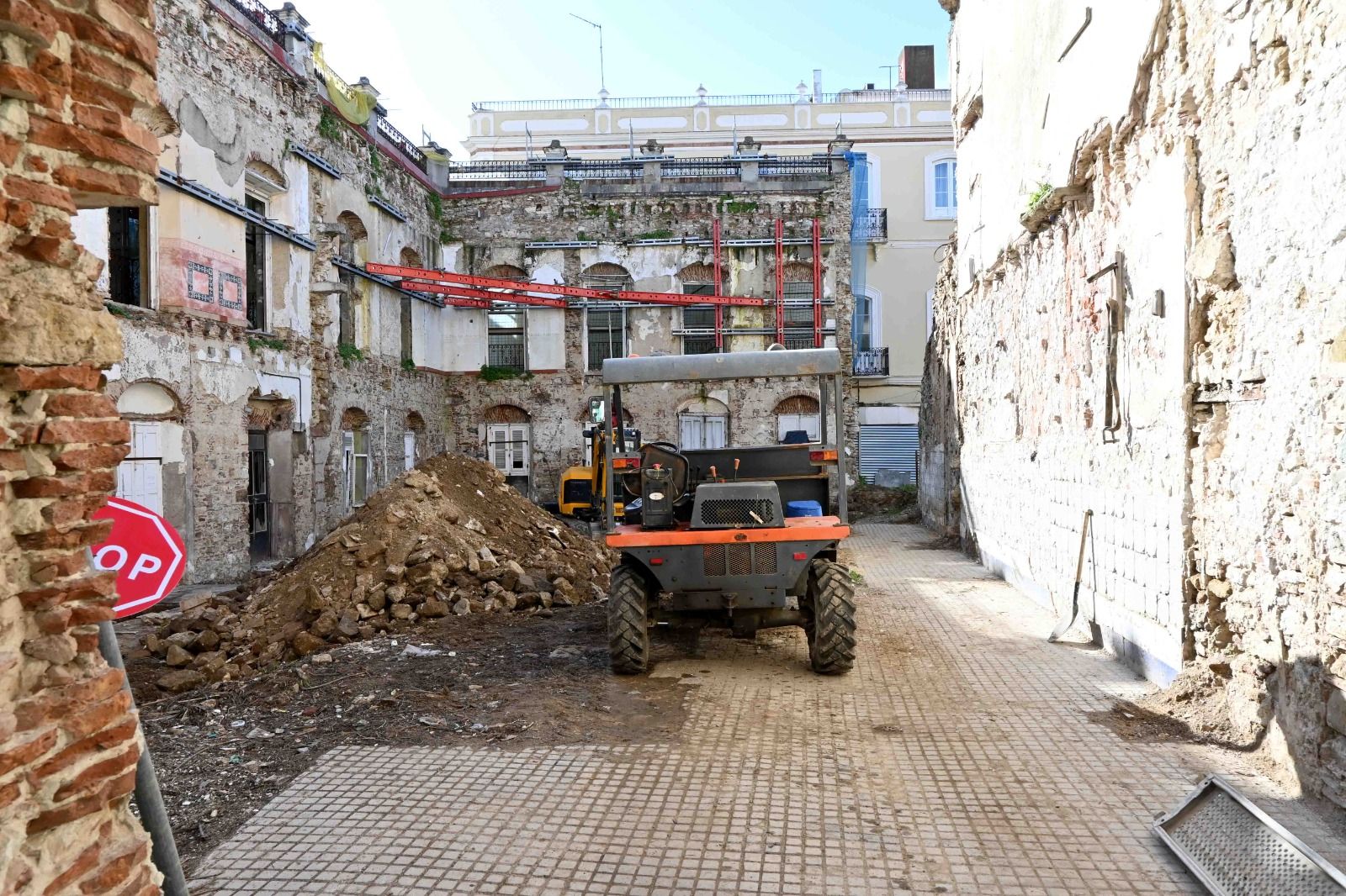 Arrancan las obras para convertir la antigua Casa Millán en doce viviendas