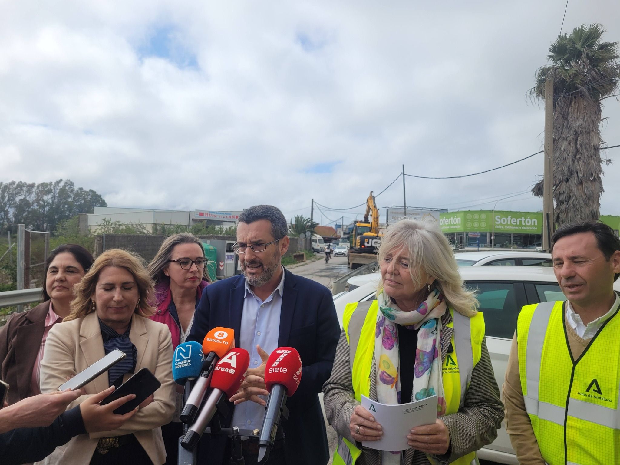 La Línea inicia las obras de mejora del acceso al polígono del Zabal con una inversión de 1,7 millones de euros