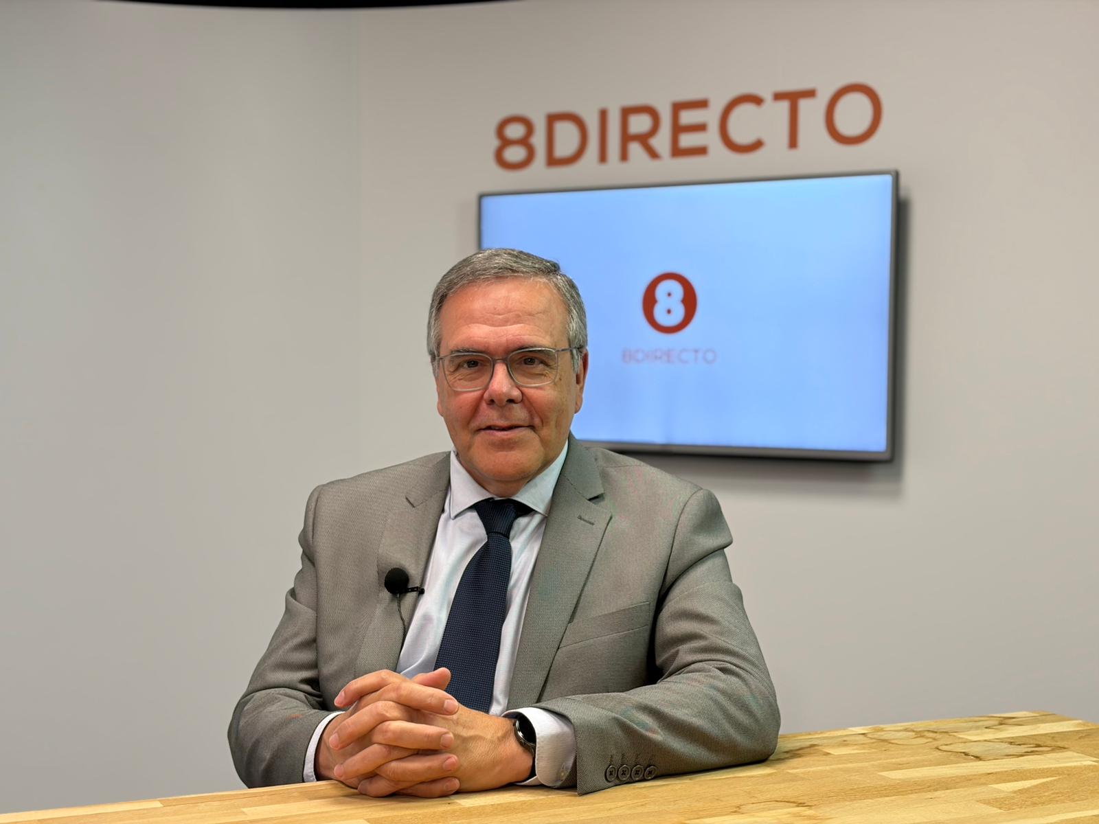 El presidente de la Cámara de Comercio, en la Entrevista de la Semana de 8Directo. Foto: Sofía Furse. Titular: Carlos Fenoy: "El tratado regula perfectamente lo que afecta a Gibraltar, pero sobre España deja muchas dudas" El presidente de la Cámara de Comercio, en la Entrevista de la Semana de 8Directo. Foto: Sofía Furse. Titular: Carlos Fenoy: "El tratado regula perfectamente lo que afecta a Gibraltar, pero sobre España deja muchas dudas"