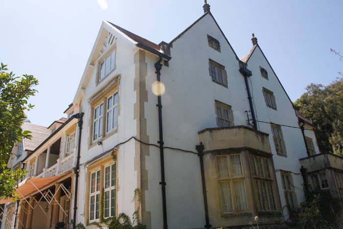 El serie de Netflix 'La edad de la inocencia' culmina su rodaje de 104 días con escenas en el Campo de Gibraltar