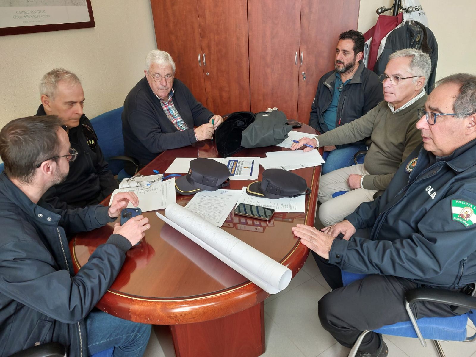 Imagen de la reunión celebrada esta mañana en dependencias municipales. Imagen de la reunión celebrada esta mañana en dependencias municipales.