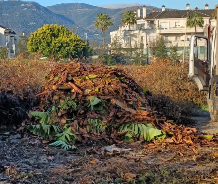 Denunciadas cuatro personas por vertidos incontrolados de poda y escombros en Los Barrios