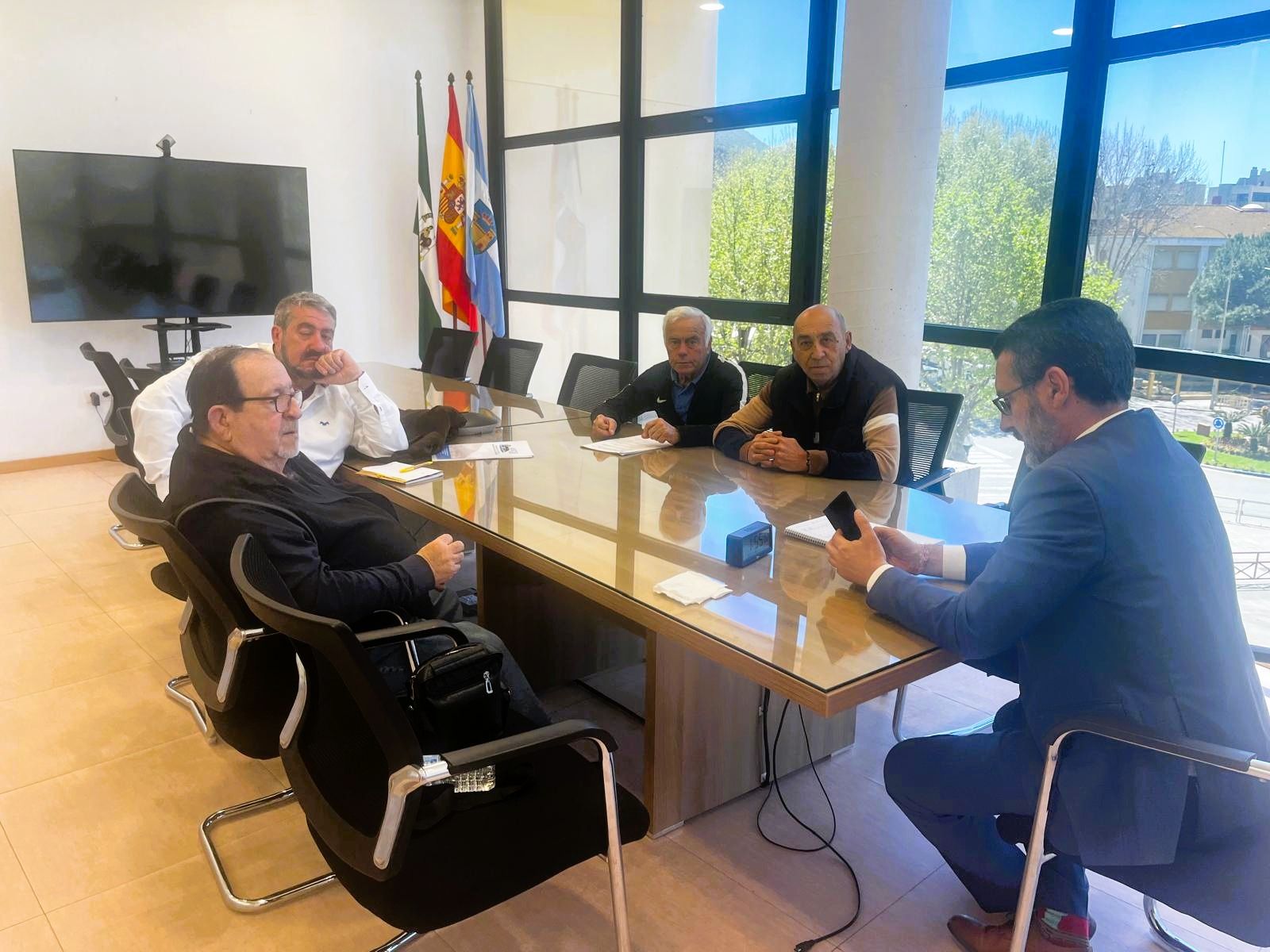 El Ayuntamiento de La Línea y Ascteg estudian organizar unas jornadas informativas sobre el acuerdo