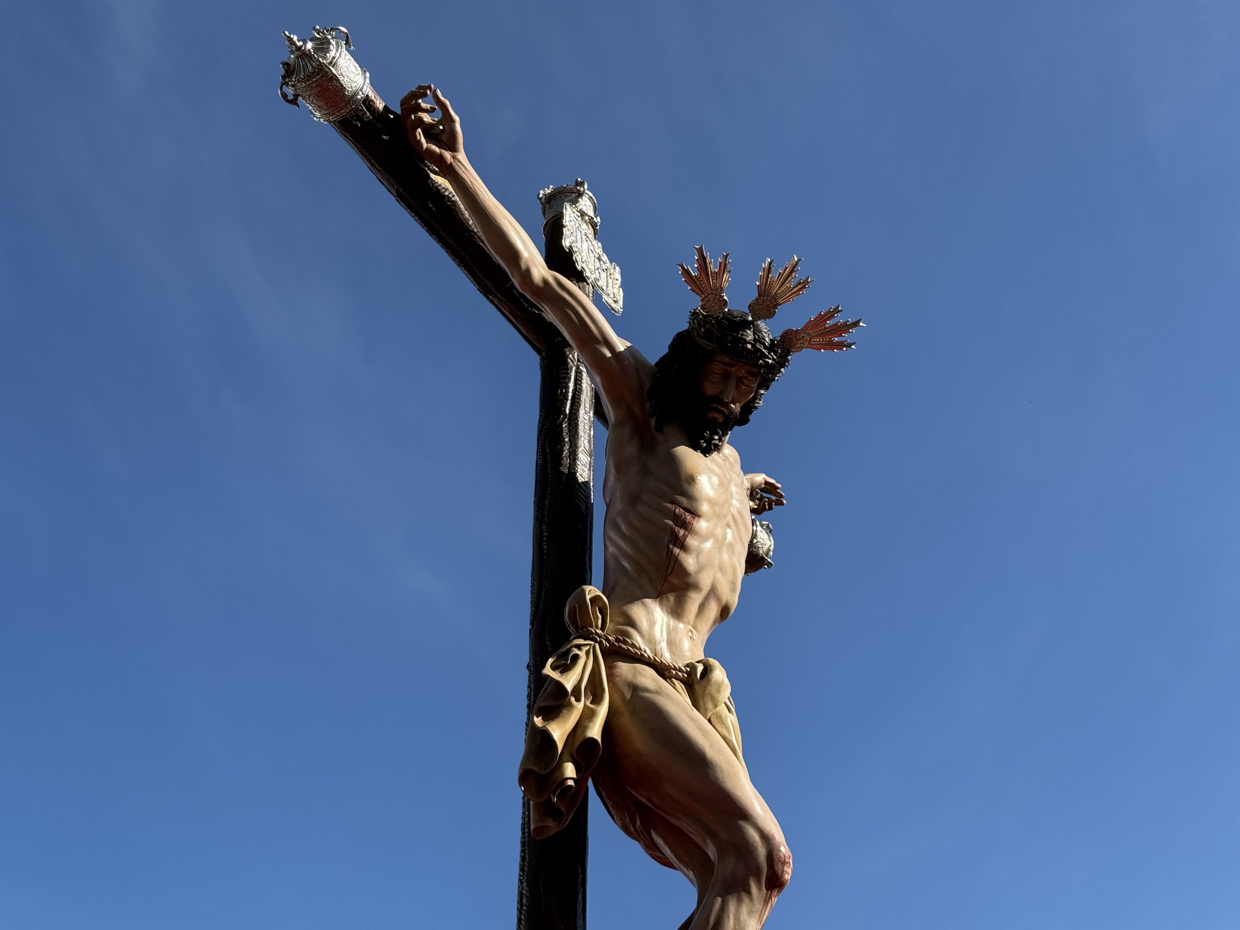 San Roque revive la Pasión al completo en una multitudinaria Procesión Magna de Viernes Santo San Roque revive la Pasión al completo en una multitudinaria Procesión Magna de Viernes Santo
