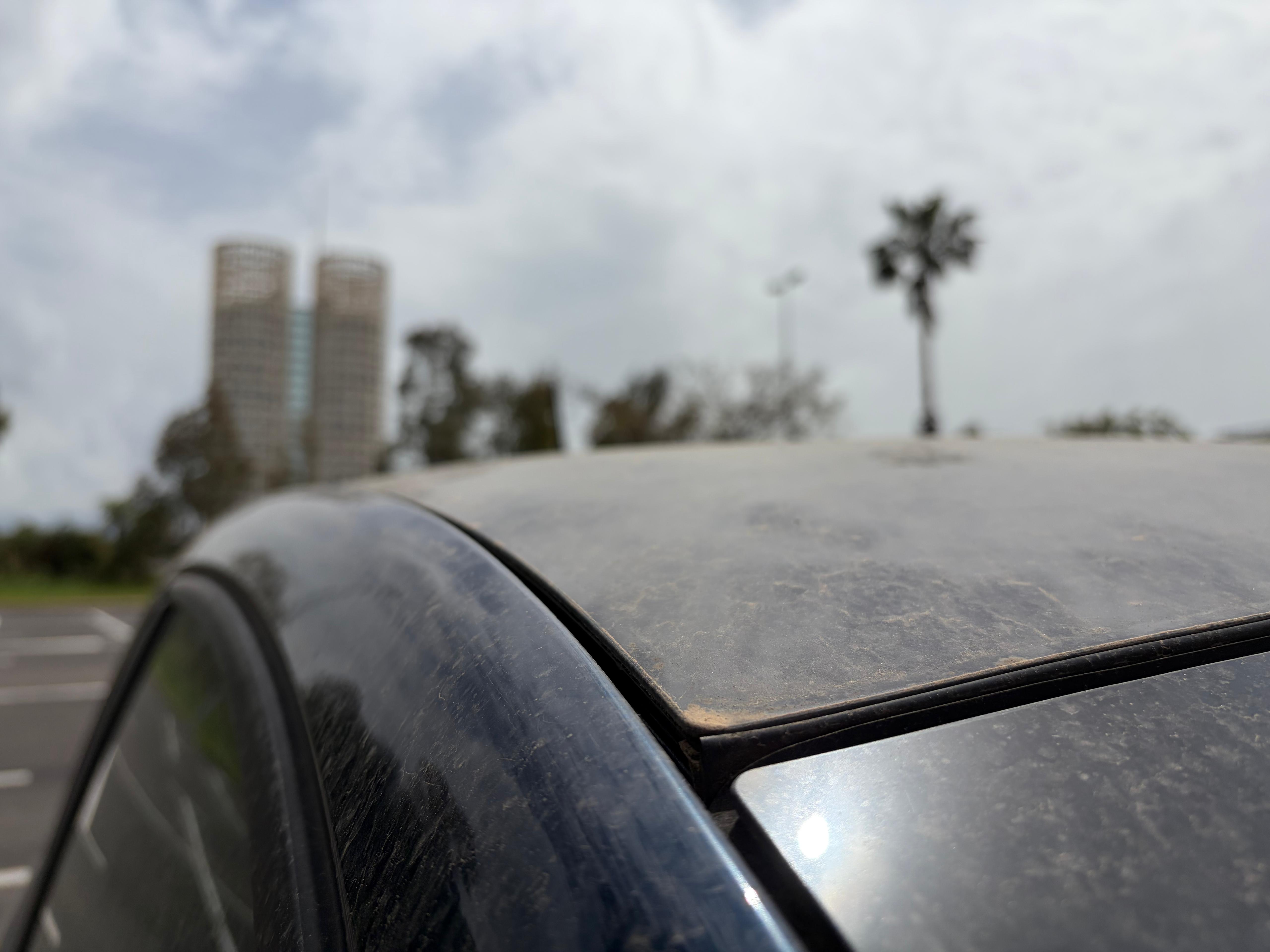 La lluvia de barro llega al Campo de Gibraltar: la calima se mantendrá hasta el domingo