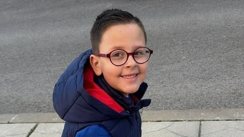 La Junta afirma que valorará el caso del pequeño Marco de Tahivilla, cuya madre denuncia que le quieren quitar su PTIS. 