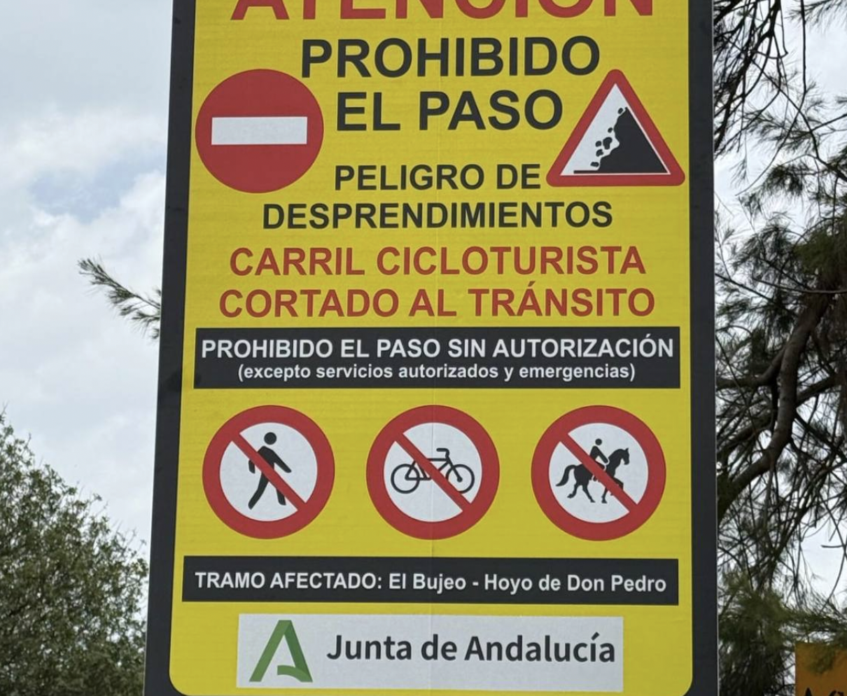 La Junta inicia las obras de emergencia en el carril forestal de Hoyo Don Pedro en Los Barrios La Junta inicia las obras de emergencia en el carril forestal de Hoyo Don Pedro en Los Barrios