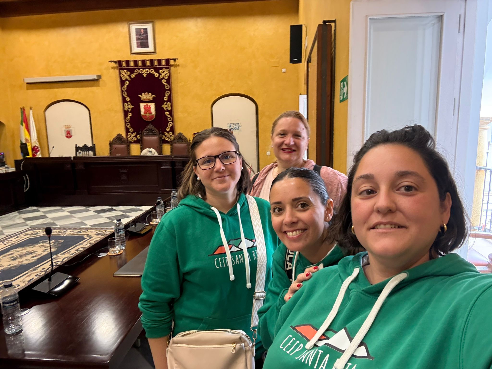 AMPAS de San Roque reclaman que haya limpieza en los colegios en horario lectivo. 