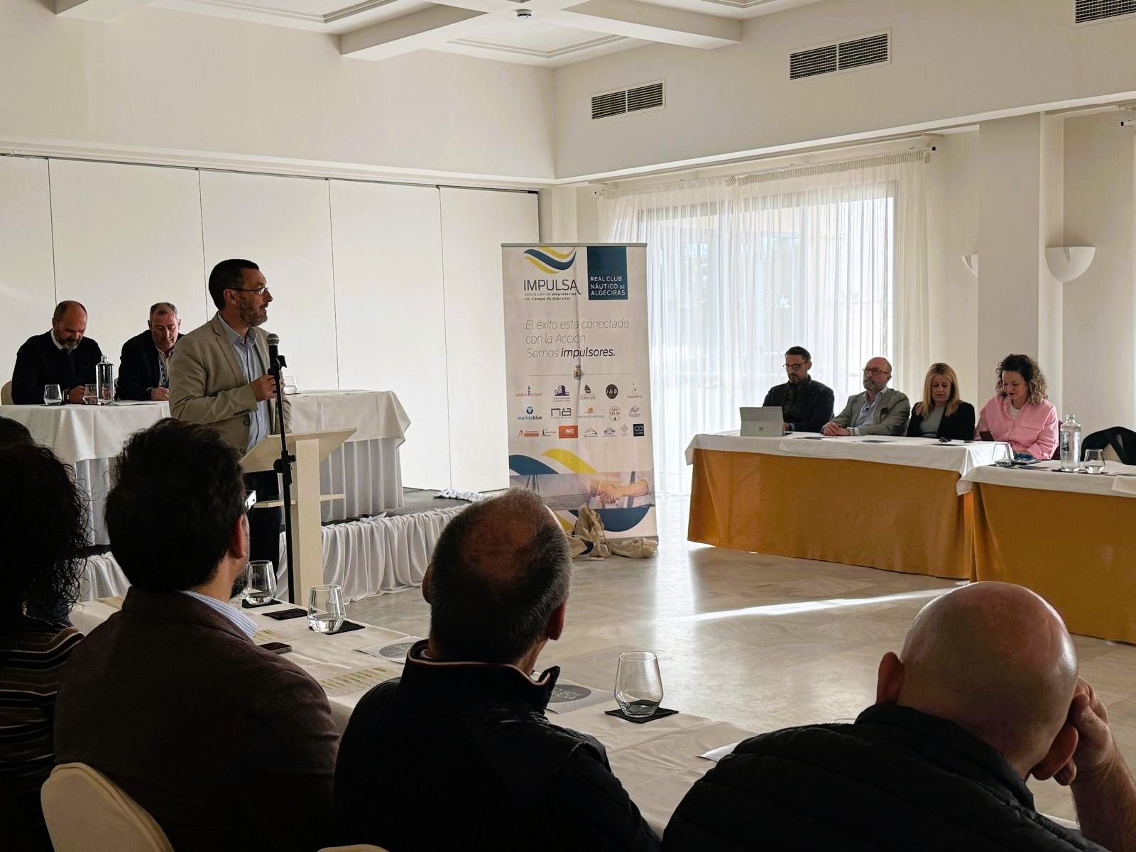 La Línea exhibe su apuesta por el desarrollo urbano, tecnológico y comercial en el encuentro de Impulsa