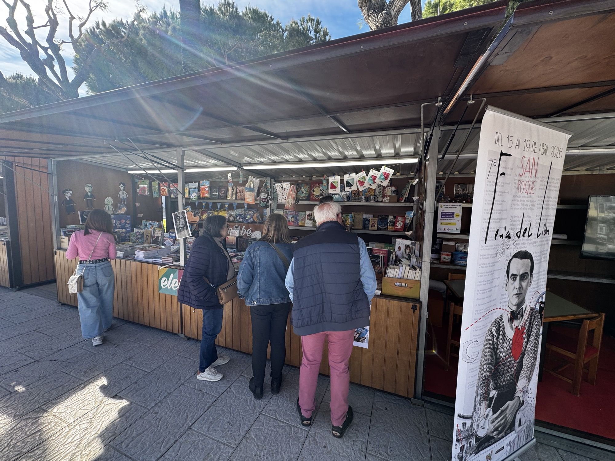 Imagen de la Feria del Libro de San Roque, uno de los eventos de este fin de semana. Imagen del Ayuntamiento de San Roque. El Campo de Gibraltar se llena de cultura, ocio y deporte en el fin de semana del 17 al 19 de abril