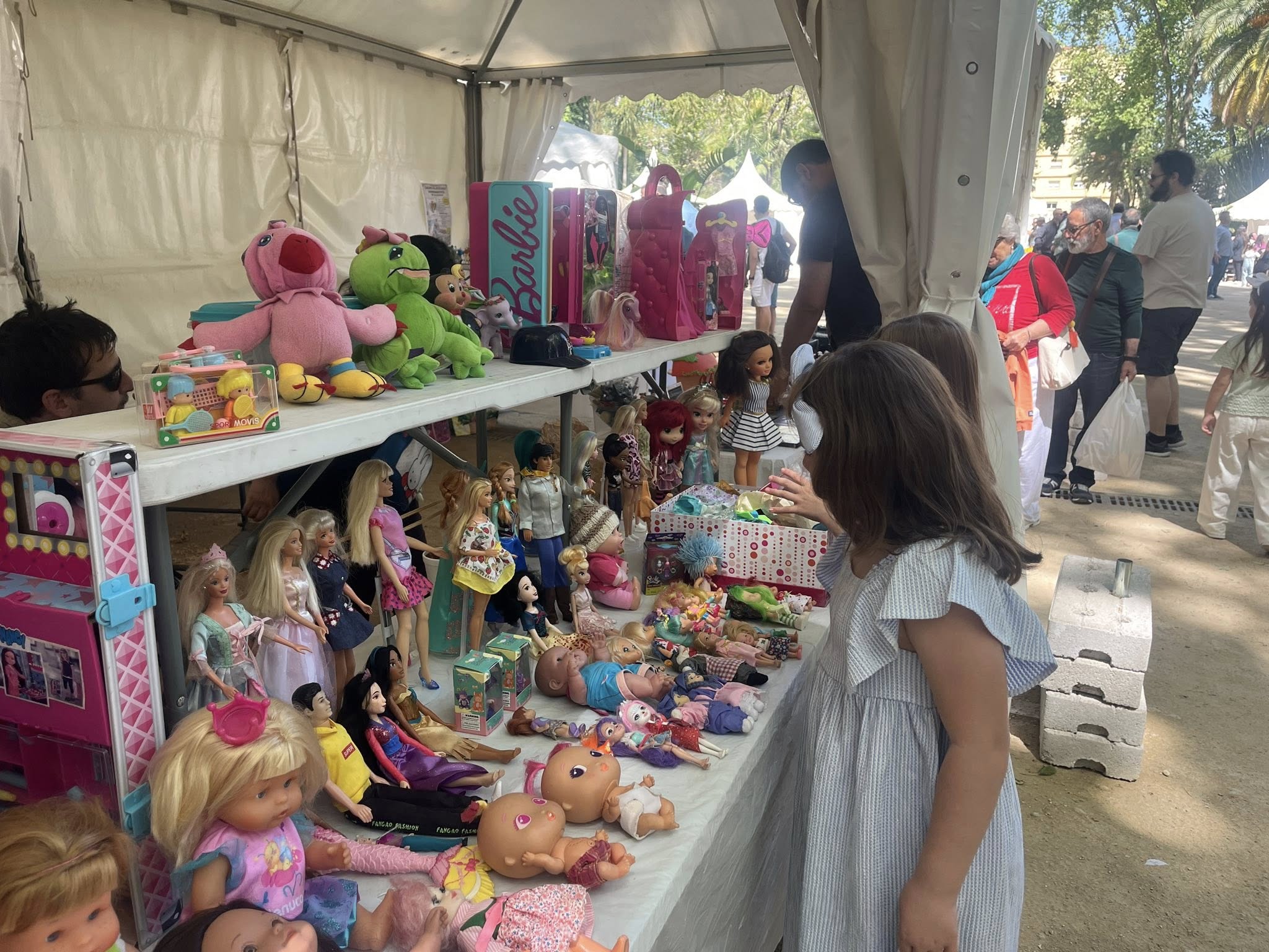 Algeciras disfruta de la primera Feria Internacional del Juguete y Coleccionismo