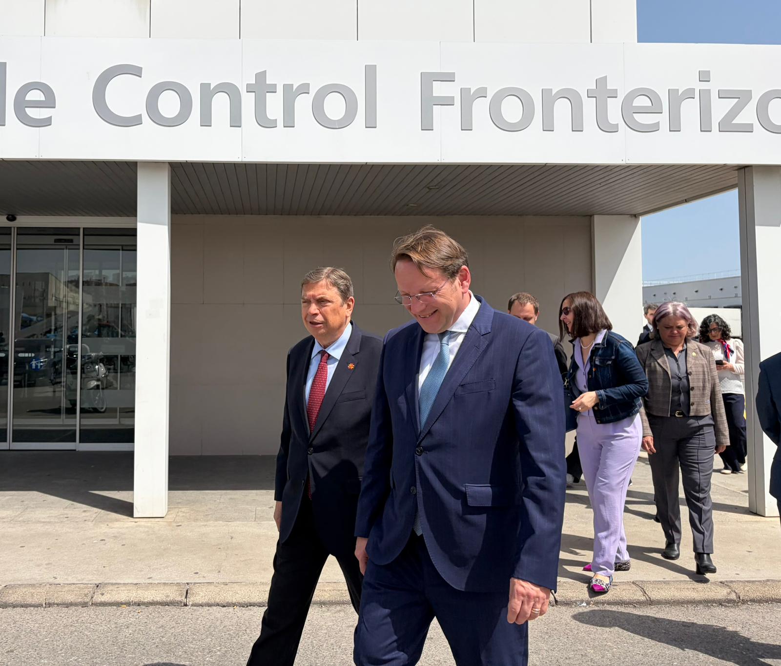 El ministro Luis Planas y el comisario 