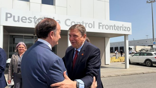 El presidente de la APBA, Gerado Landaluce, y el ministro de Agricultura, Pesca y Alimentación, Luis Planas.