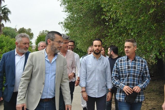 100x100 refuerza su compromiso con Algeciras tras escuchar las demandas vecinales en el mercadillo y El Rinconcillo