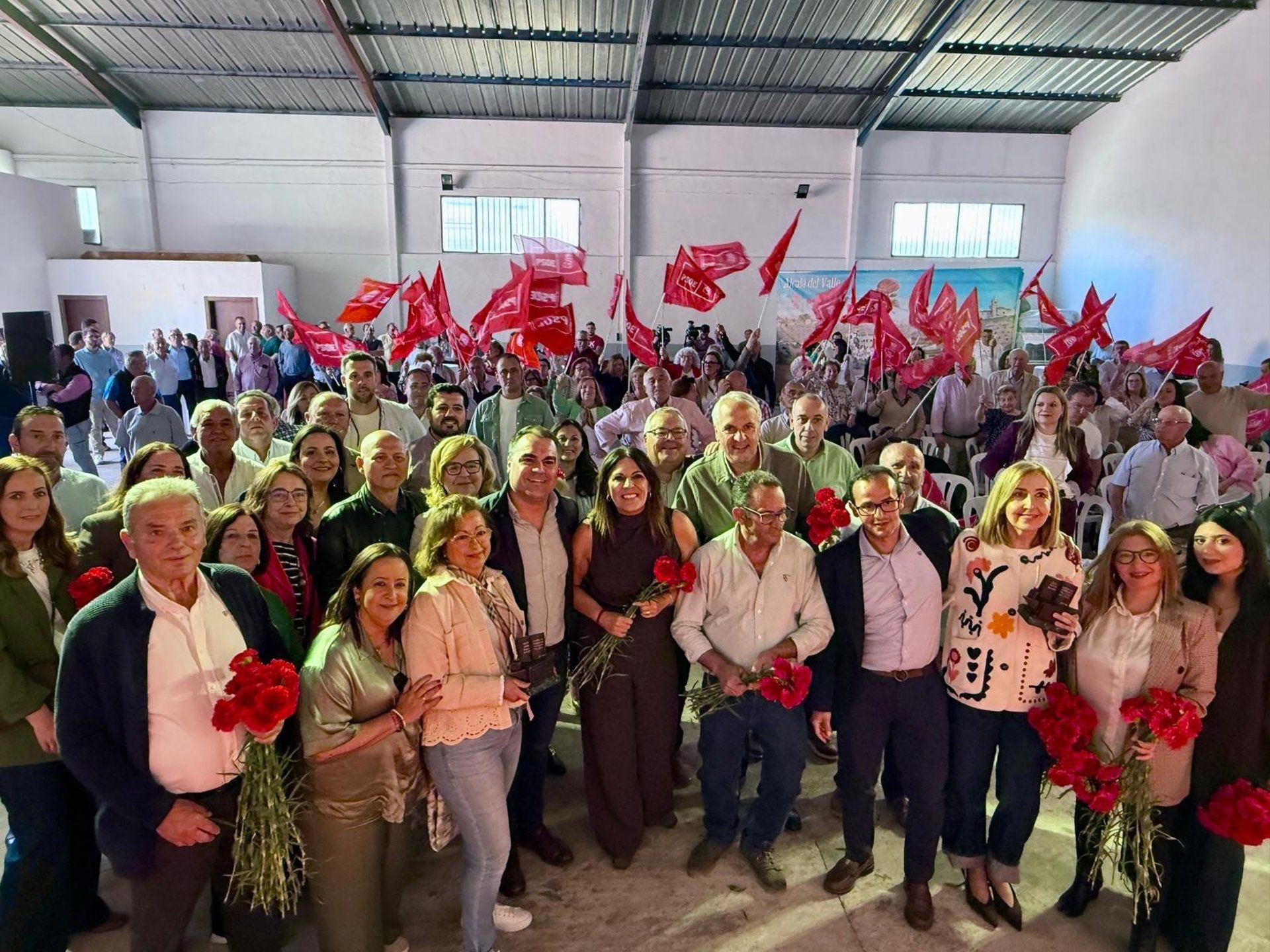 El PSOE llama a la movilización masiva y a convertir "la indignación en votos" para "parar a la derecha"
