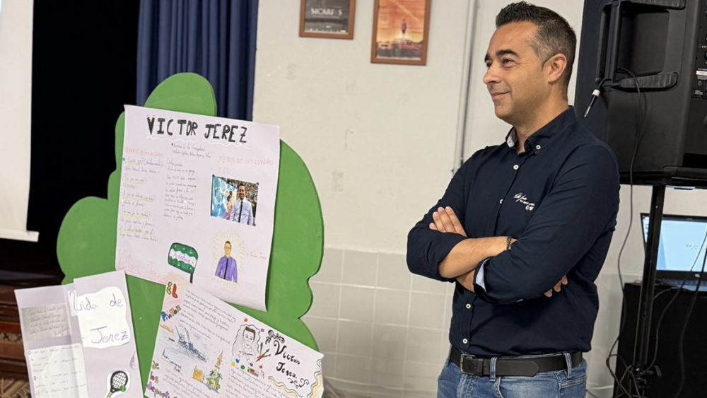 El pintor algecireño Víctor Jerez, inspiración de alumnos del CEIP Puerta del Mar