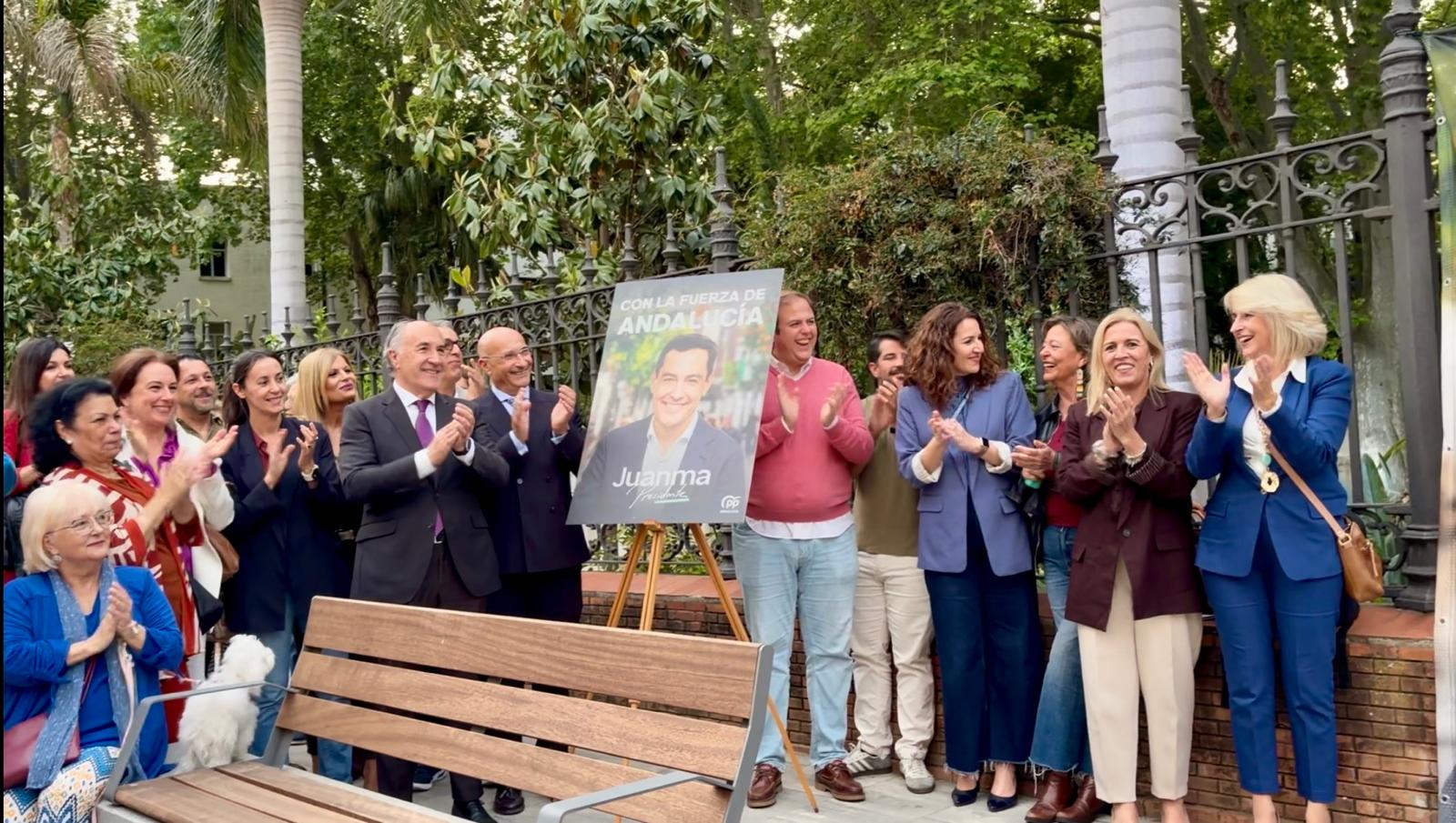 Landaluce reaparece con el PP en el inicio de campaña en Algeciras y evita aclarar si volverá al partido