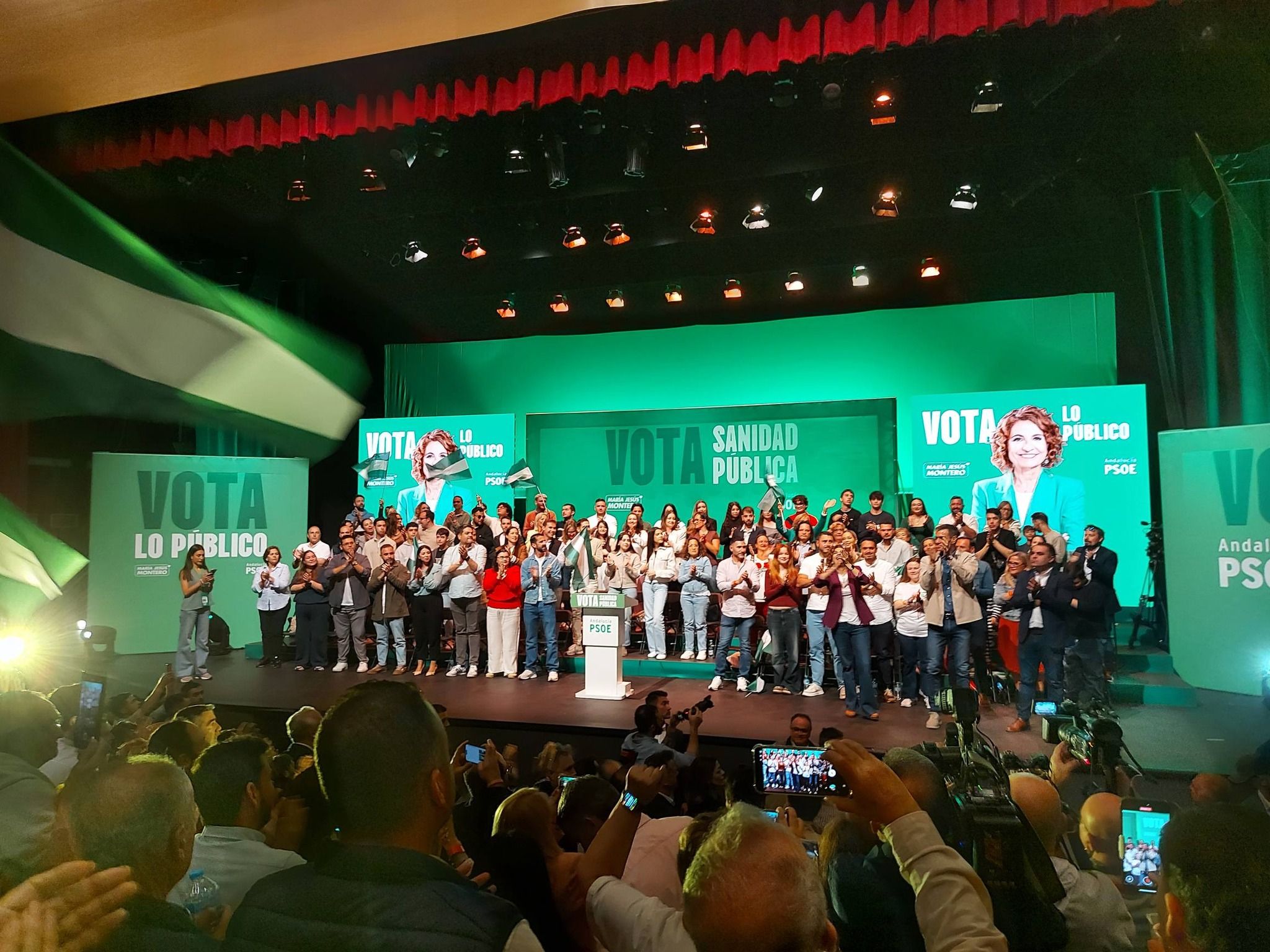 Sánchez y Montero cargan contra la gestión de la Junta por parte del PP en un mitin en La Línea