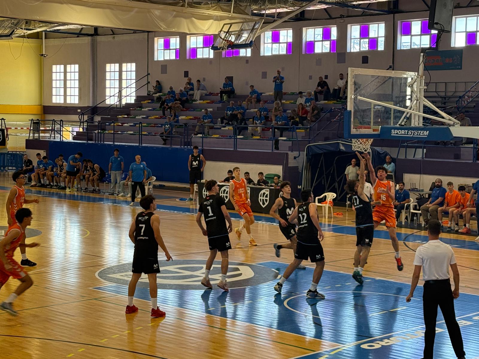El Campeonato de España Cadete convierte a La Línea en epicentro del baloncesto nacional El Campeonato de España Cadete convierte a La Línea en epicentro del baloncesto nacional