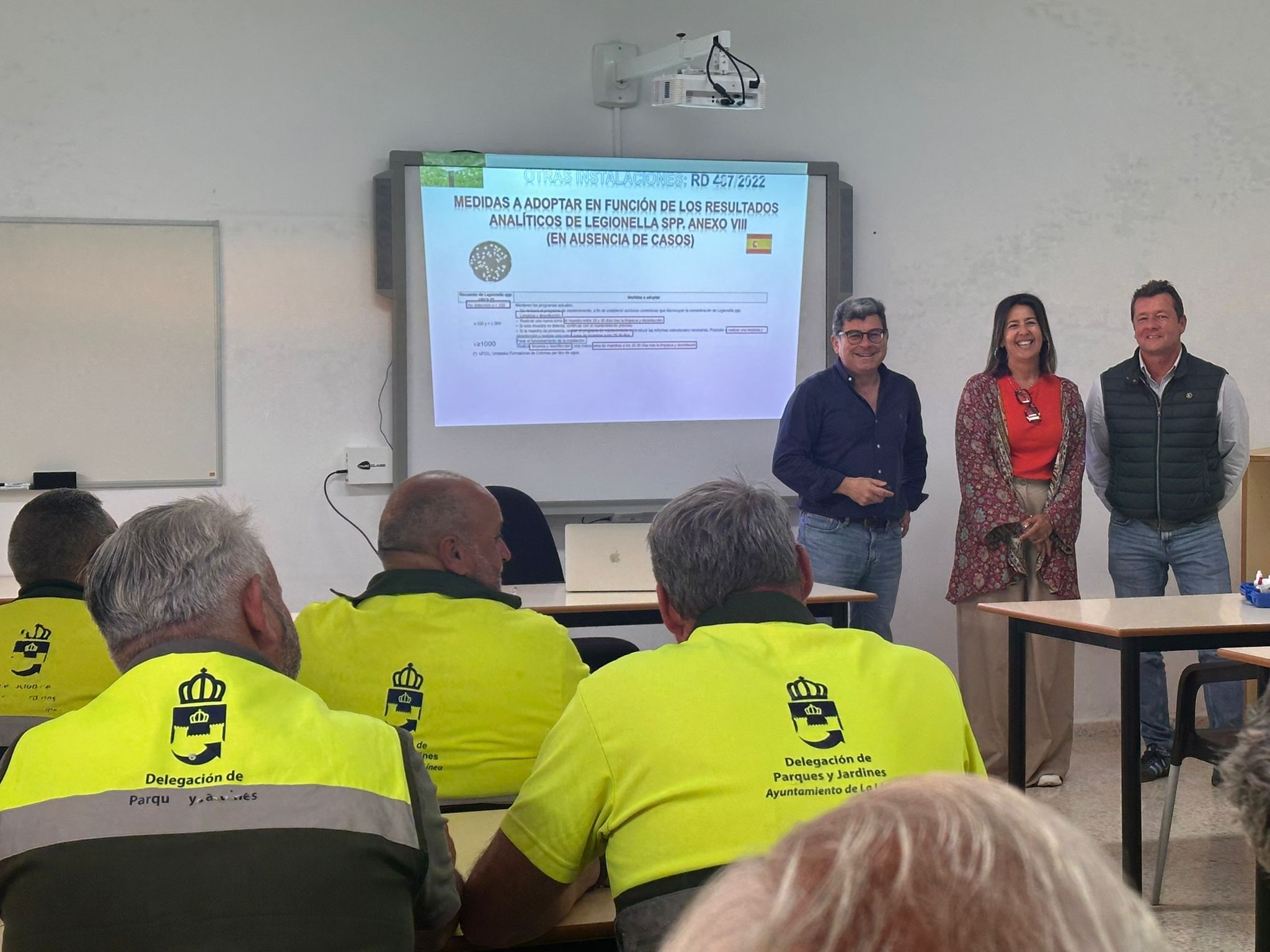 El Ayuntamiento forma al personal municipal en operaciones para la prevención de legionella