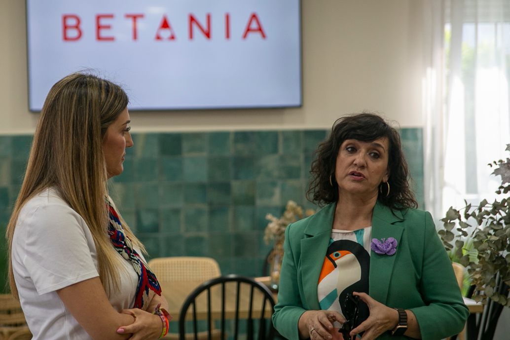 La secretaria de Igualdad respalda la labor de Betania contra la trata y la explotación sexual La secretaria de Igualdad respalda la labor de Betania contra la trata y la explotación sexual
