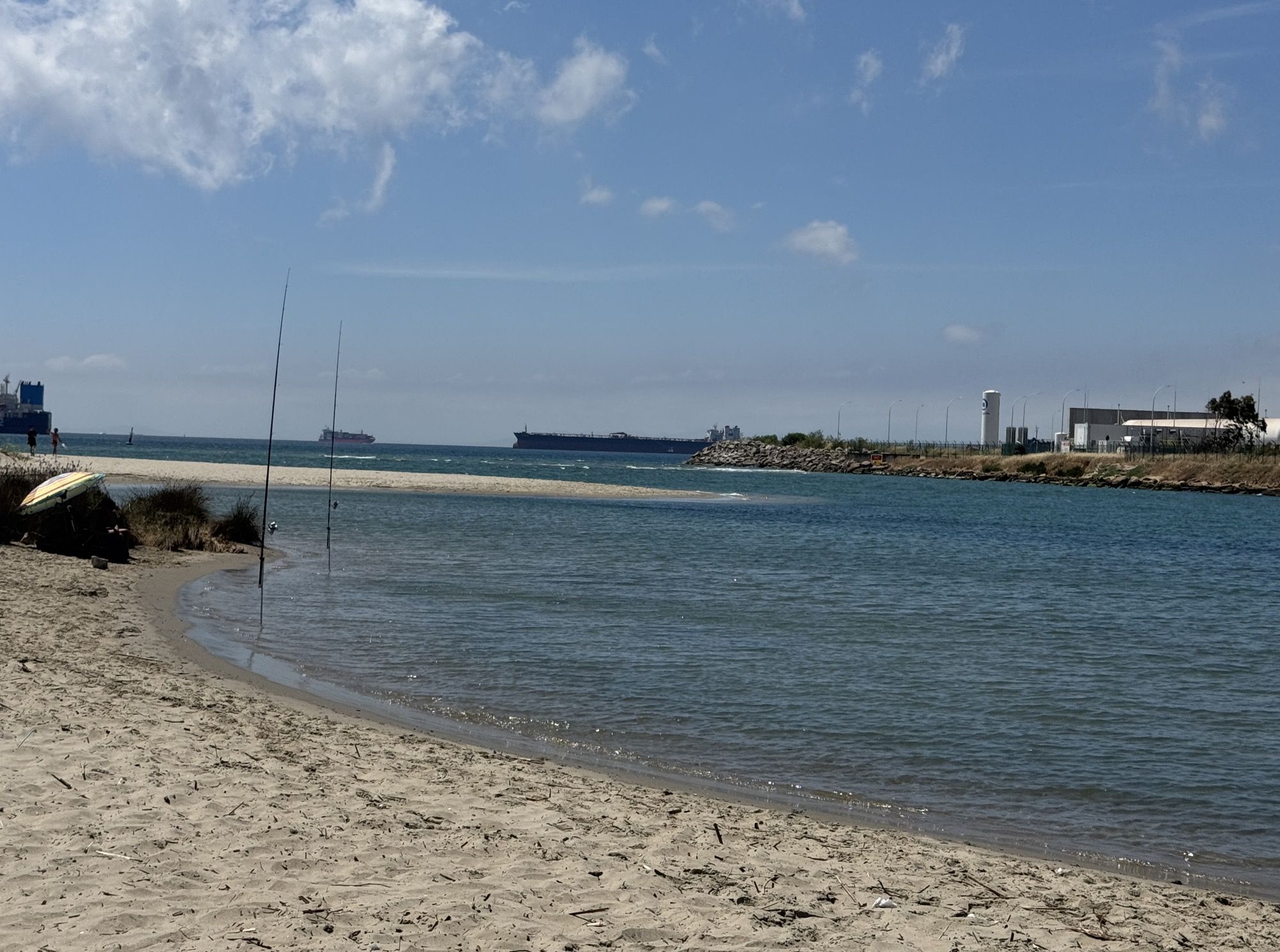 San Roque reclama a la APBA la aportación de arena en Campamento y Puente Mayorga