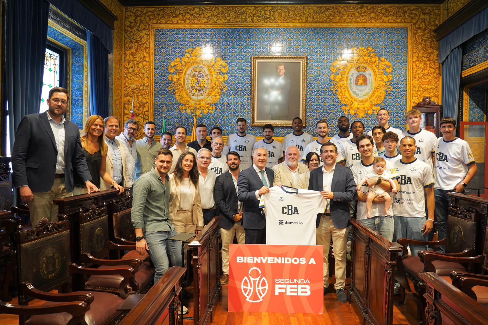 El Damex CB Algeciras celebra en el Ayuntamiento su histórico ascenso a Segunda FEB