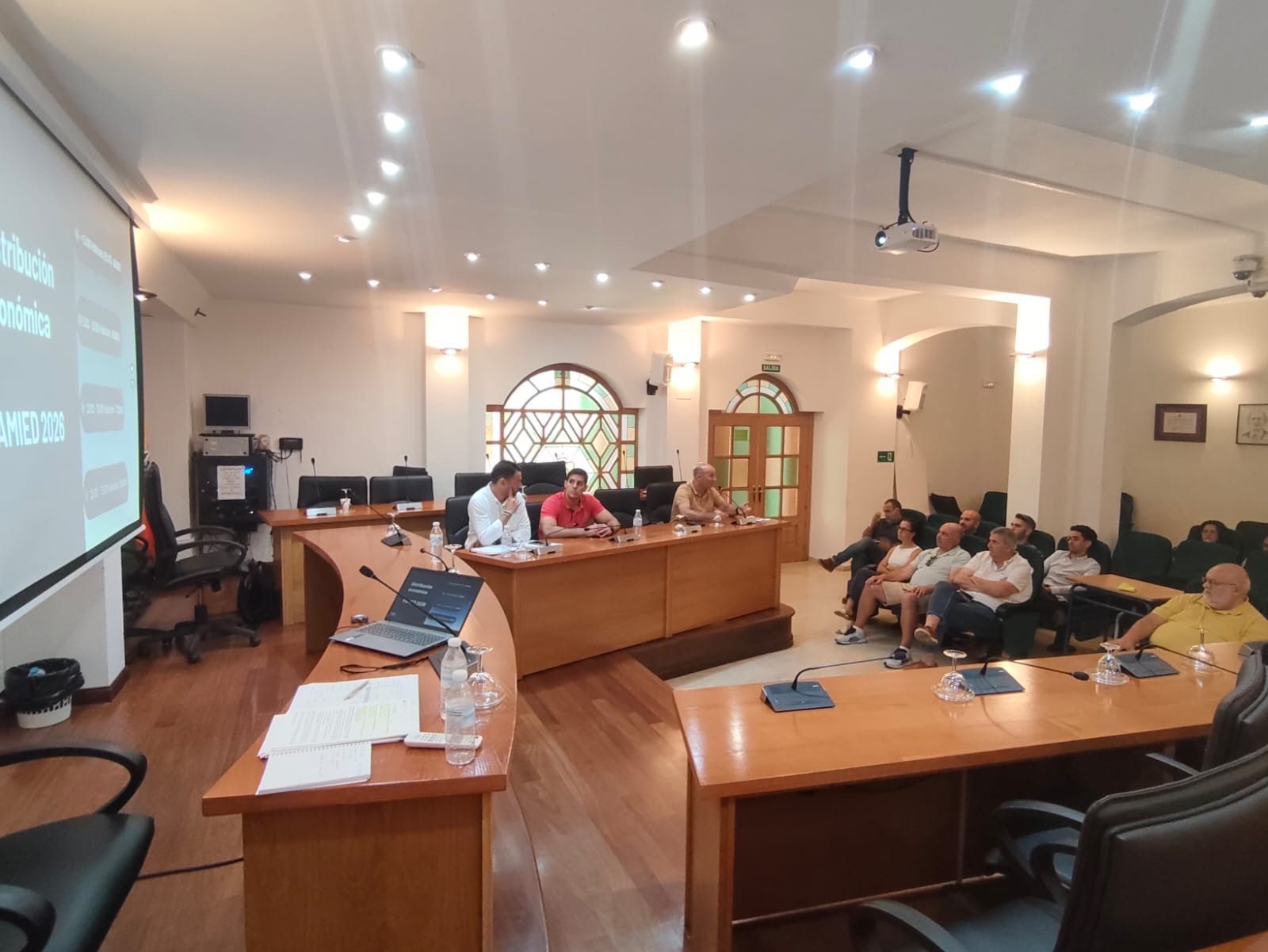 Diputación informa en Los Barrios sobre sus subvenciones y planes del Servicio de Deportes Diputación informa en Los Barrios sobre sus subvenciones y planes del Servicio de Deportes