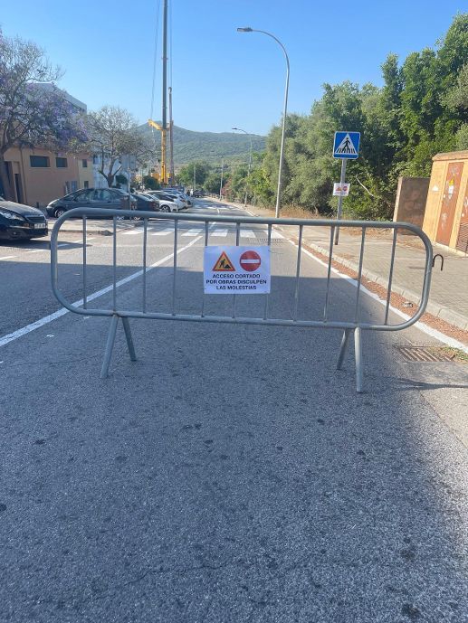 100x100 Algeciras critica la falta de planificación municipal en obras clave durante el inicio del verano