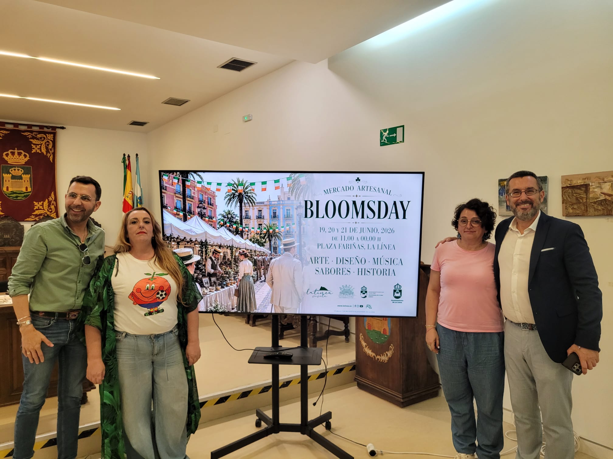 La Plaza Fariñas acogerá este fin de semana el mercadillo artesanal temático ‘Bloomsday’