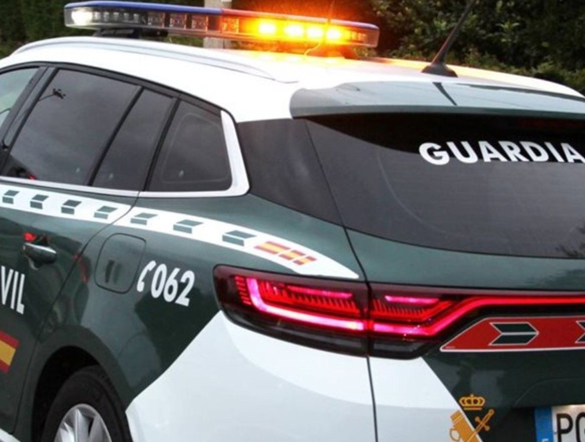 Detenido el patrón de una embarcación recreativa por abastecer a una narcolancha frente a Trafalgar Detenido el patrón de una embarcación recreativa por abastecer a una narcolancha frente a Trafalgar